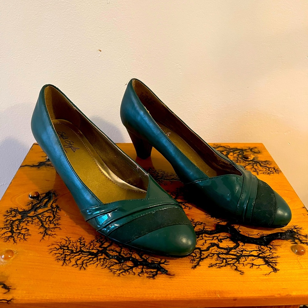 Dark green low Soft Style by Hush Puppies heels.